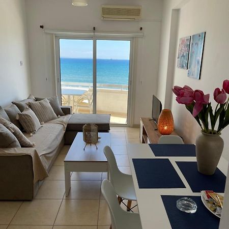 Alex Beach Apartment 31 Larnaca Dış mekan fotoğraf