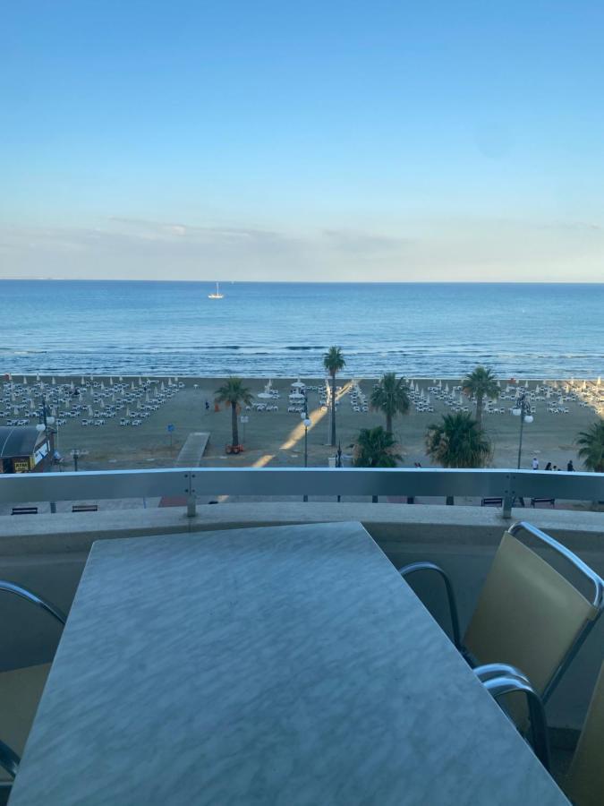 Alex Beach Apartment 31 Larnaca Dış mekan fotoğraf