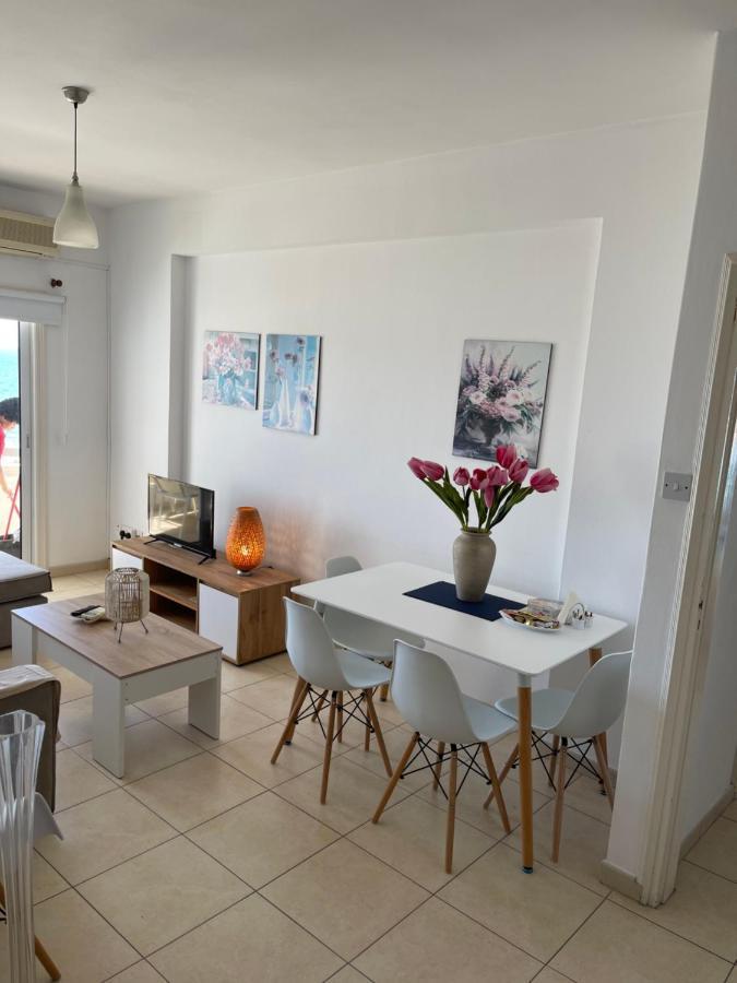 Alex Beach Apartment 31 Larnaca Dış mekan fotoğraf
