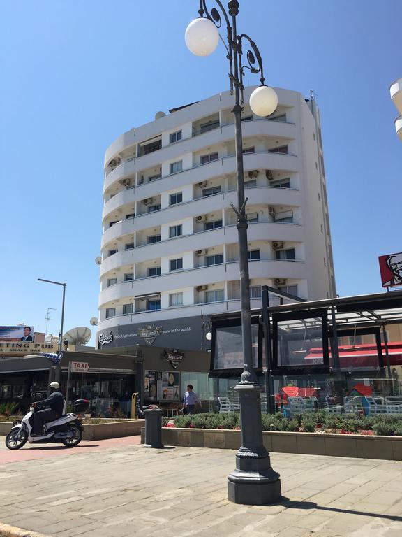 Alex Beach Apartment 31 Larnaca Dış mekan fotoğraf