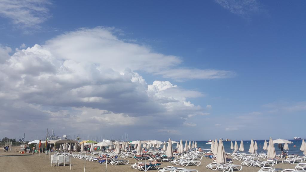 Alex Beach Apartment 31 Larnaca Dış mekan fotoğraf