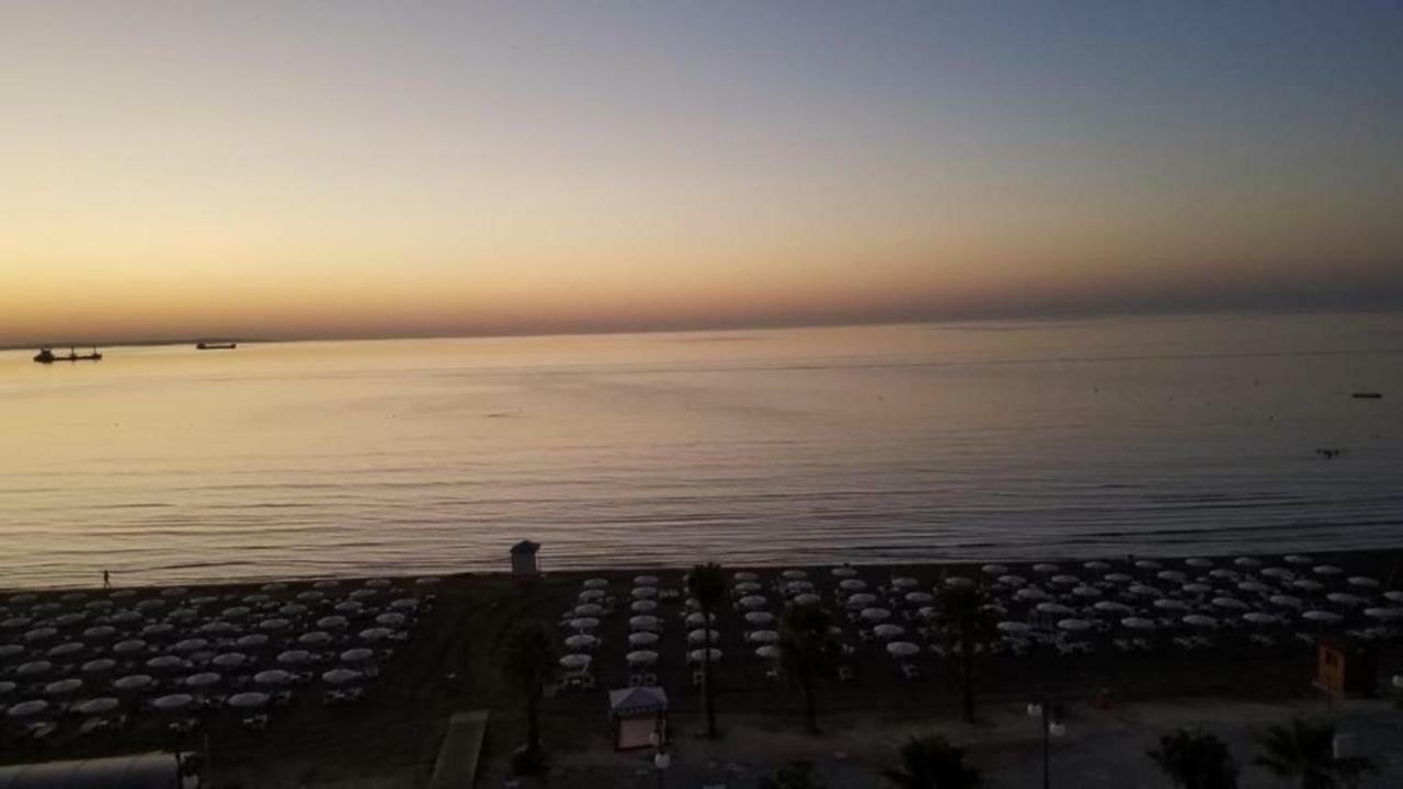 Alex Beach Apartment 31 Larnaca Dış mekan fotoğraf